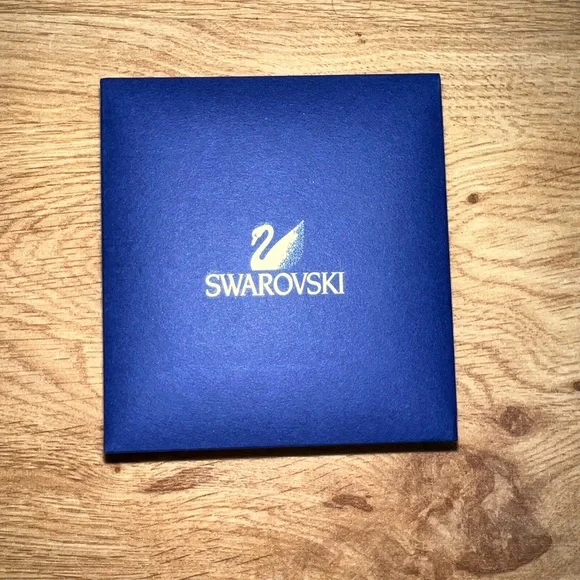 Swarovski multi color flower necklace - Picture 2 of 5